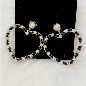 Classic pearl chain earrings